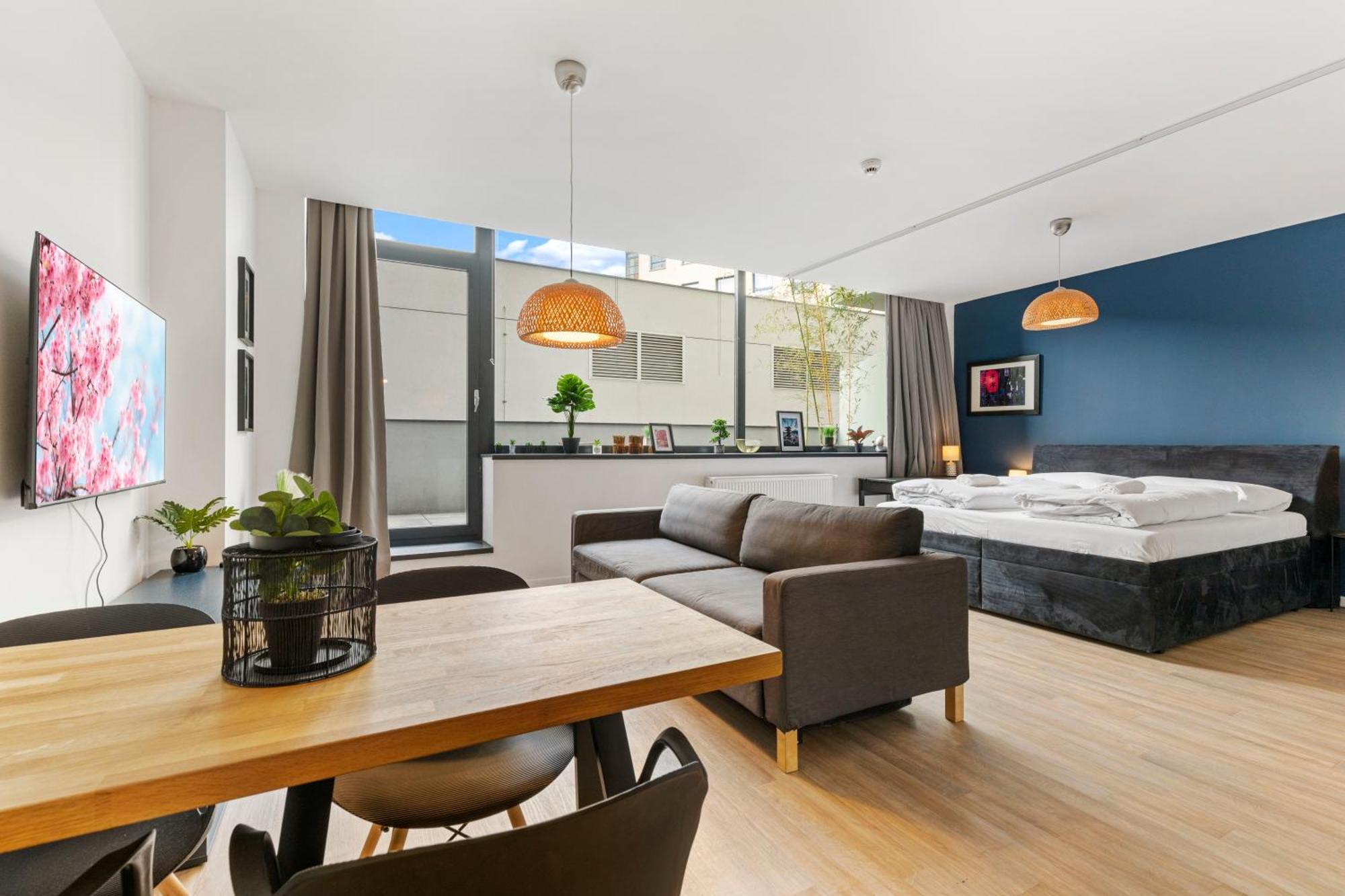 Lam Japanese Garden - Terrace - Ac Apartment Bratislava Luaran gambar